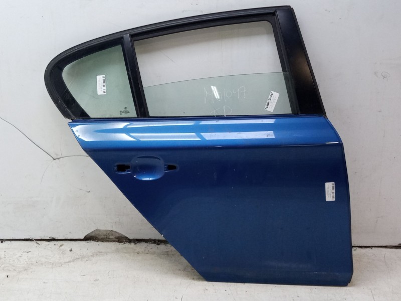 Recambio de puerta trasera derecha para bmw serie 1 berlina (e81/e87) 120i referencia OEM IAM 41525A2A384  