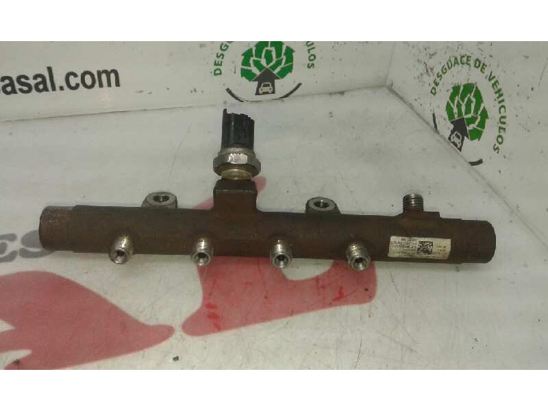 Recambio de rampa inyectora para dacia duster ambiance 4x2 referencia OEM IAM 8200704212  