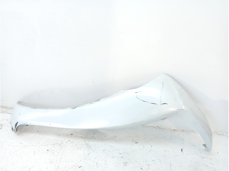 Recambio de moldura para honda sh 125i referencia OEM IAM 64302K01900ZF  