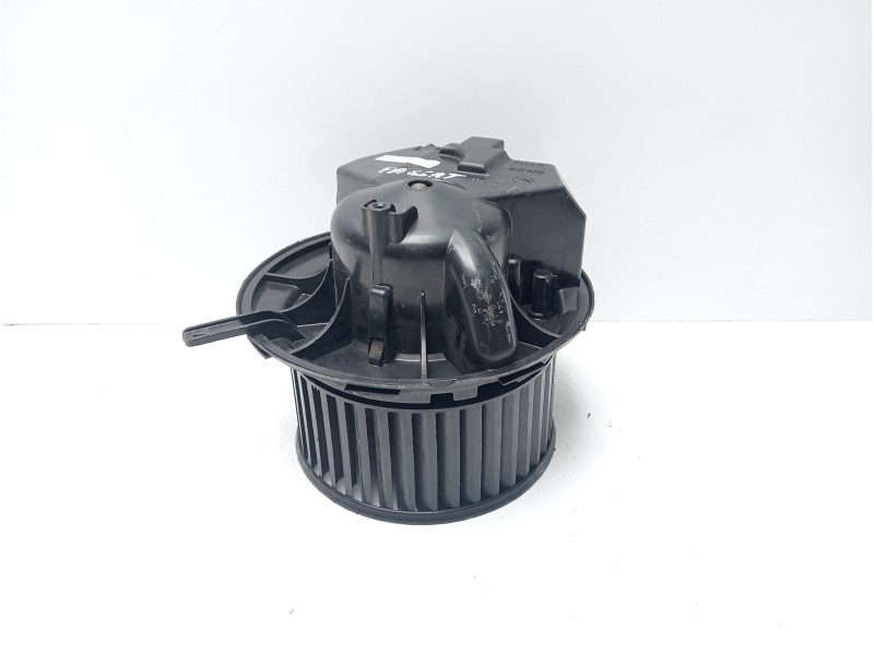 Recambio de motor calefaccion para volkswagen passat berlina (3c2) referencia OEM IAM 3C1820015  