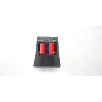 CINTURON SEGURIDAD TRASERO CENTRAL 7055957 