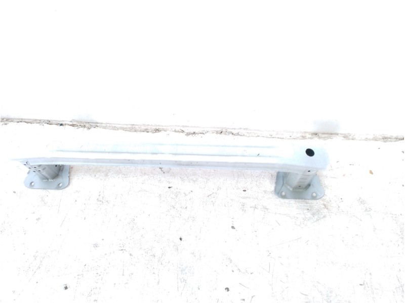 Recambio de refuerzo paragolpes trasero para toyota c-hr hybrid active referencia OEM IAM 52023F4010  