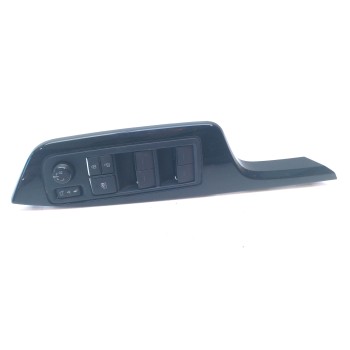 MANDO ELEVALUNAS DELANTERO IZQUIERDO 84040F4090 
