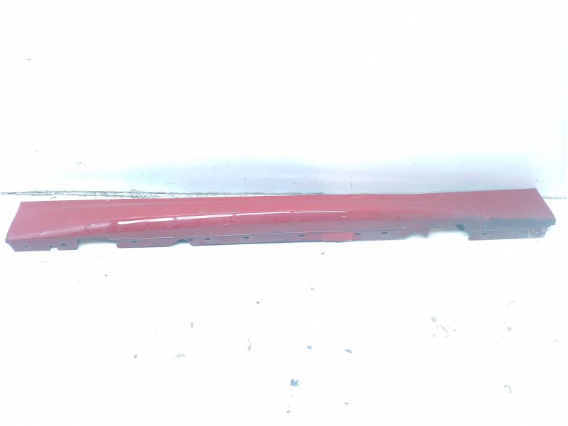 Recambio de faldon lateral para bmw serie 1 berlina (e81/e87) 118i referencia OEM IAM 51778037453  