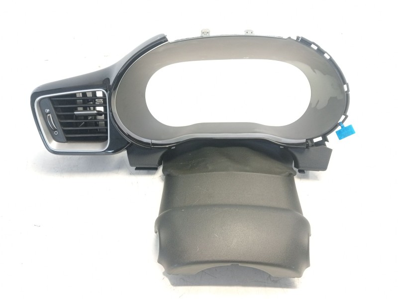 Recambio de molduras delanteras para kia ceed sportswagon referencia OEM IAM 84830J7AD0  