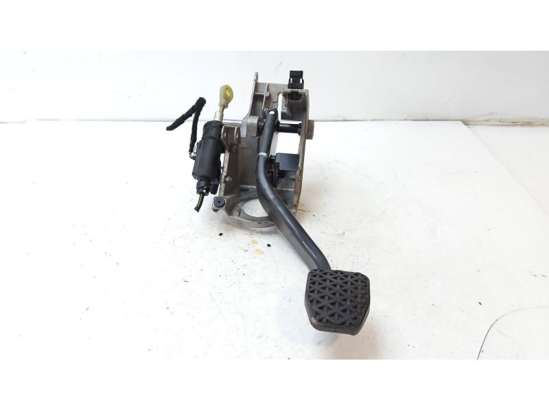 Recambio de pedal freno para bmw serie 1 berlina (e81/e87) 120i referencia OEM IAM 35006762926  