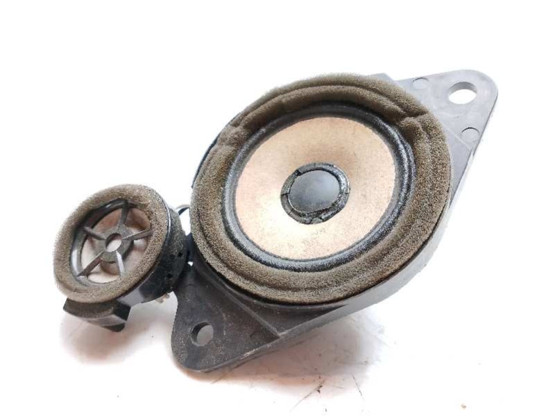 Recambio de sistema audio / radio cd para toyota corolla (e21) hybrid advance referencia OEM IAM 8615002170  