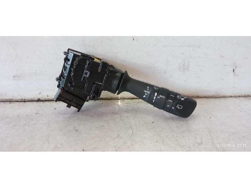 Recambio de mando limpia para toyota c-hr referencia OEM IAM   