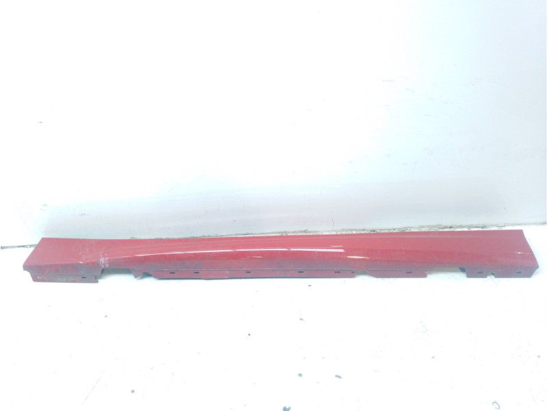 Recambio de faldon lateral para bmw serie 1 berlina (e81/e87) 118i referencia OEM IAM 51778037454  