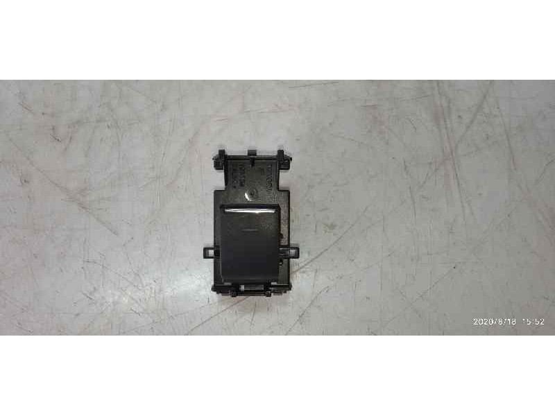 Recambio de mando elevalunas trasero izquierdo para toyota c-hr referencia OEM IAM 84810F4030  