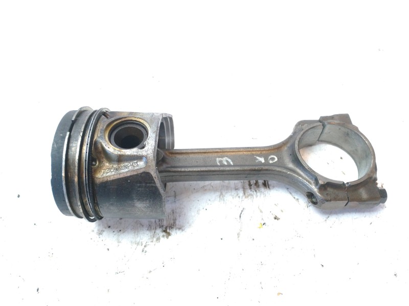 Recambio de piston para opel corsa c blue line referencia OEM IAM 93192654 73502643 