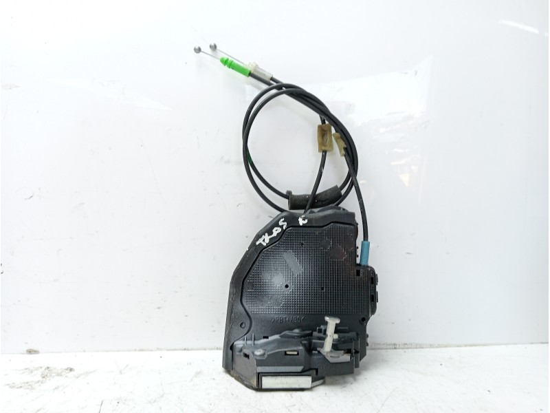 Recambio de cerradura puerta trasera derecha para toyota rav4 referencia OEM IAM 6903730010  