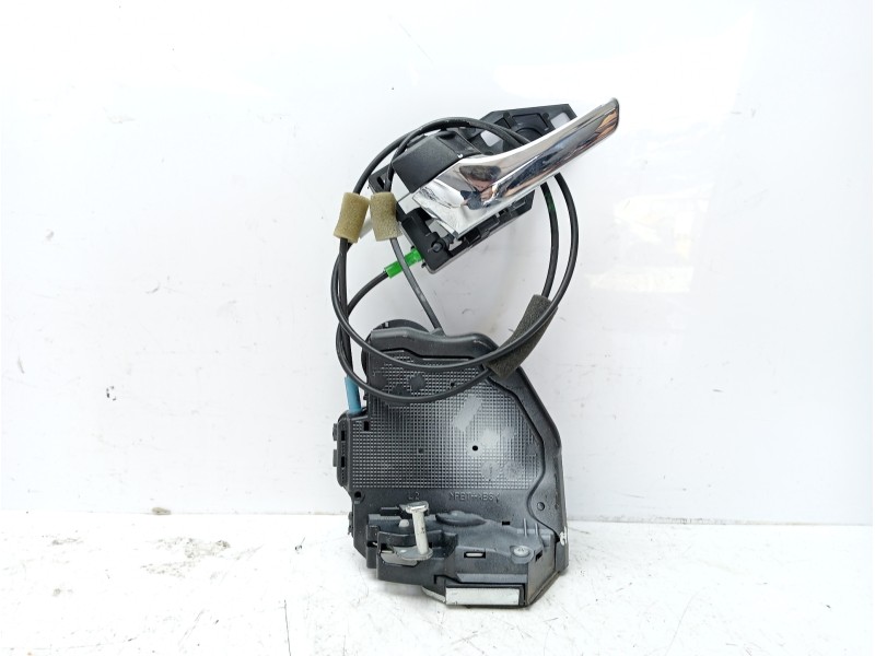 Recambio de cerradura puerta trasera izquierda para toyota rav4 referencia OEM IAM 6906048060  