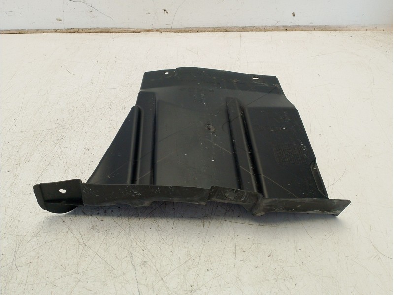 Recambio de moldura para toyota yaris (_p21_, _pa1_, _ph1_) 1.5 hybrid (mxph10) referencia OEM IAM 51441K0050  