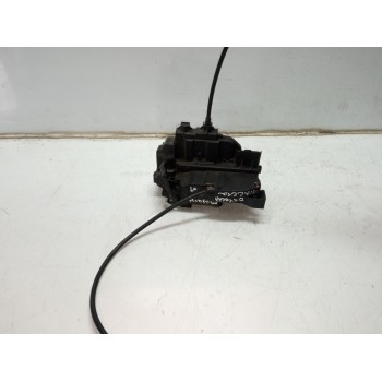 CERRADURA PUERTA TRASERA DERECHA 825020001R 