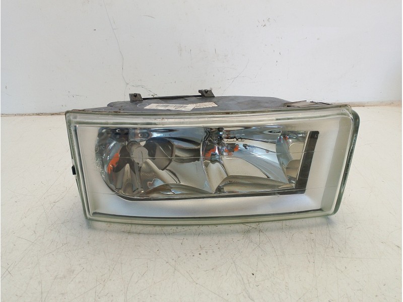 Recambio de faro izquierdo para iveco daily iv caja/chasis 35c14, 35s14, 35s14 /p referencia OEM IAM 500307755  