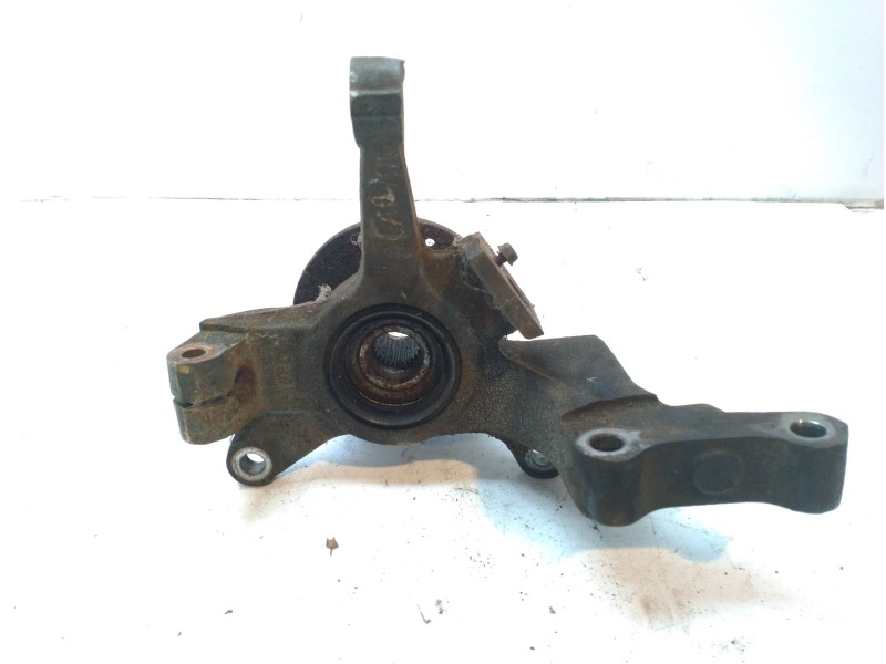 Recambio de mangueta delantera izquierda para kia carnival ii 2.9 crdi cat referencia OEM IAM K56B33031  