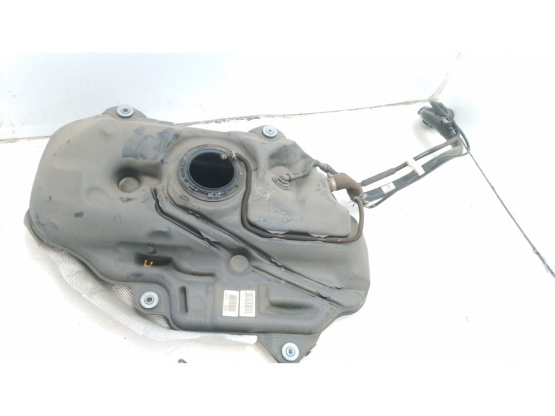 Recambio de deposito combustible para toyota c-hr referencia OEM IAM 77001F4100  77100F4100