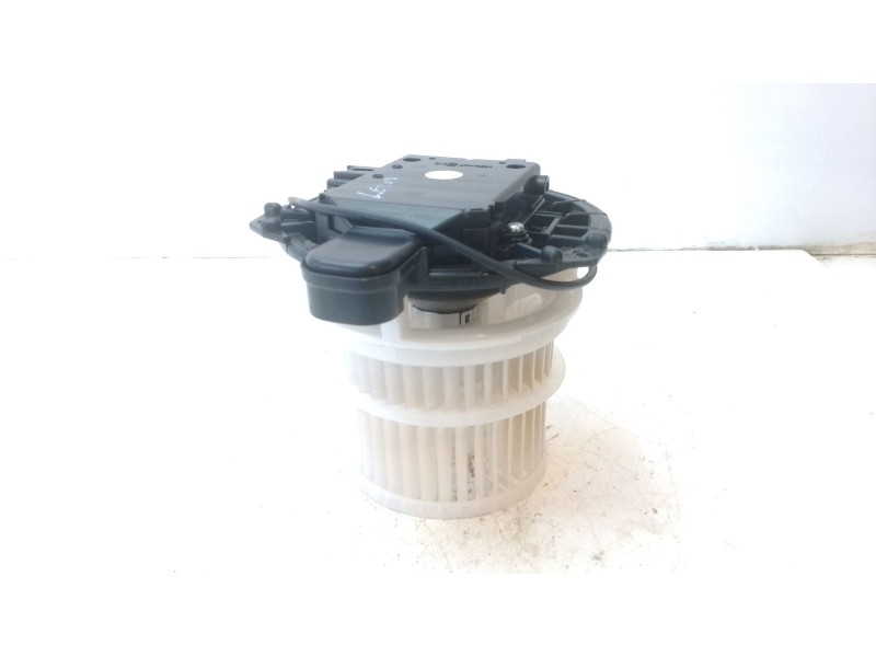 Recambio de motor calefaccion para lexus nx referencia OEM IAM 8710342120  