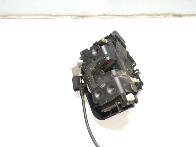 Recambio de cerradura puerta trasera derecha para ford focus berlina (cap) ghia referencia OEM IAM 4M5AA26412  