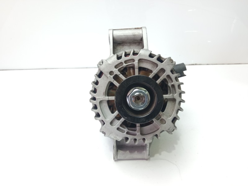 Recambio de alternador para ford mondeo turnier (ge) futura referencia OEM IAM 113709  