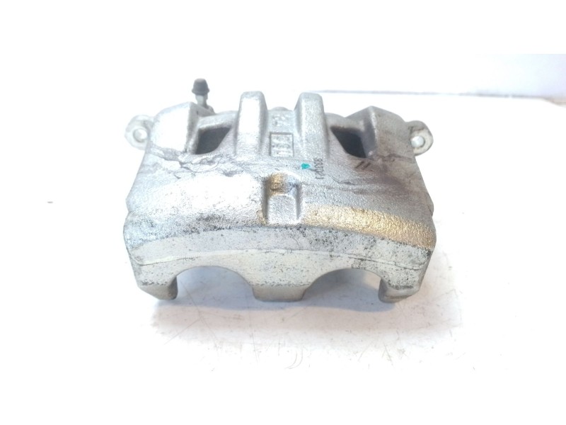 Recambio de pinza freno delantera derecha para lexus nx 300h 2wd referencia OEM IAM 4773042130  