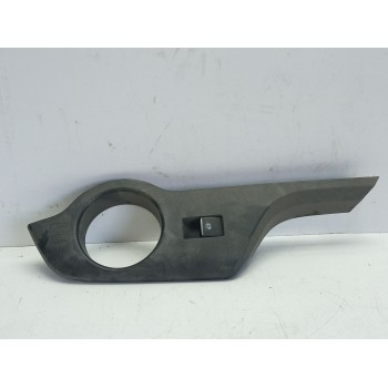 MOLDURA 74271F4010 