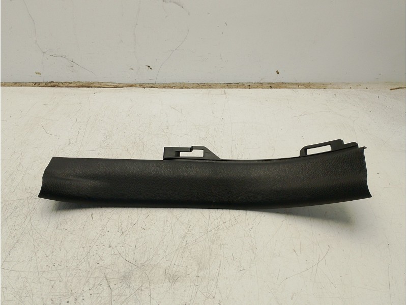 Recambio de moldura para toyota yaris (_p21_, _pa1_, _ph1_) 1.5 hybrid (mxph10) referencia OEM IAM 67918K0040  