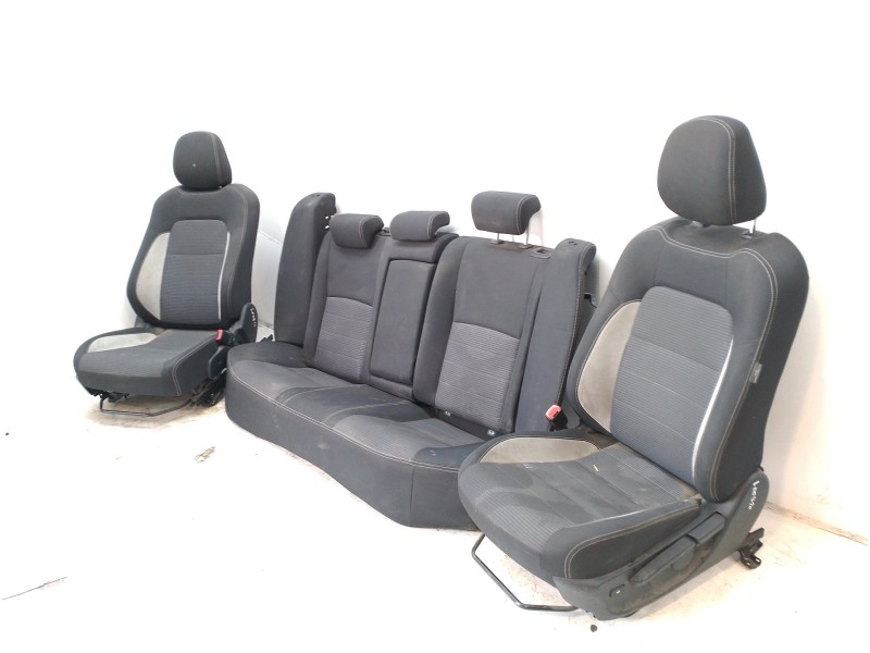Recambio de juego asientos completo para toyota avensis touring sports business advance referencia OEM IAM 7107105A60B1  