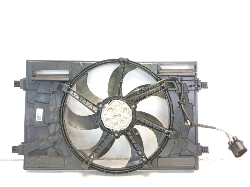 Recambio de electroventilador para seat leon (5f1) referencia OEM IAM 5WA121203G  5Q0121203DQ