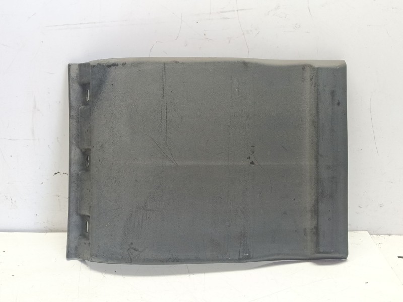 Recambio de moldura para iveco daily iv caja/chasis 35c14, 35s14, 35s14 /p referencia OEM IAM 504099779  