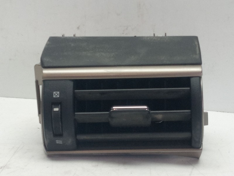 Recambio de rejilla aireadora para toyota c-hr referencia OEM IAM 5565053130C0 5565053130 