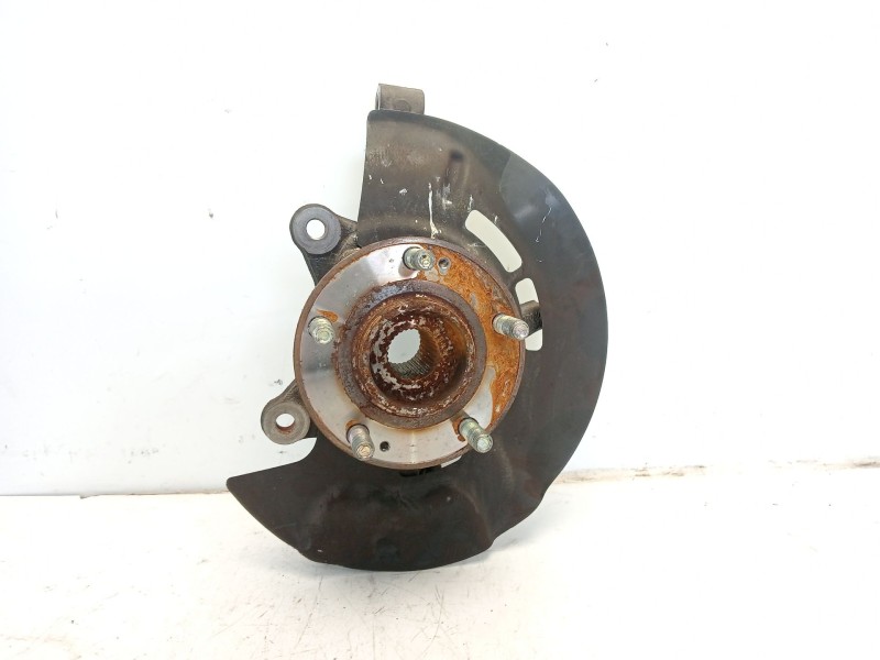 Recambio de mangueta delantera izquierda para hyundai tucson kosmo bluedrive 2wd referencia OEM IAM 51715D7000  