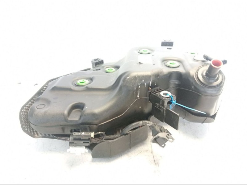 Recambio de deposito adblue para kia ceed sportswagon referencia OEM IAM 31550G4950  