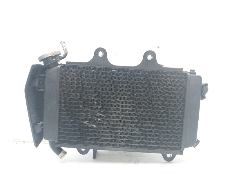 Recambio de radiador agua para ktm 125 duke referencia OEM IAM 90635010000  