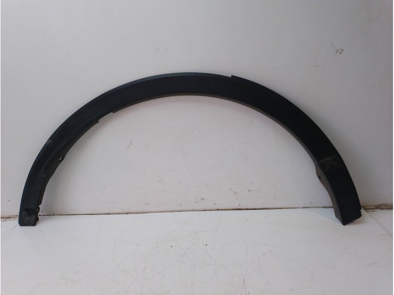 Recambio de aletin trasero derecho para toyota c-hr referencia OEM IAM 75605F4010  