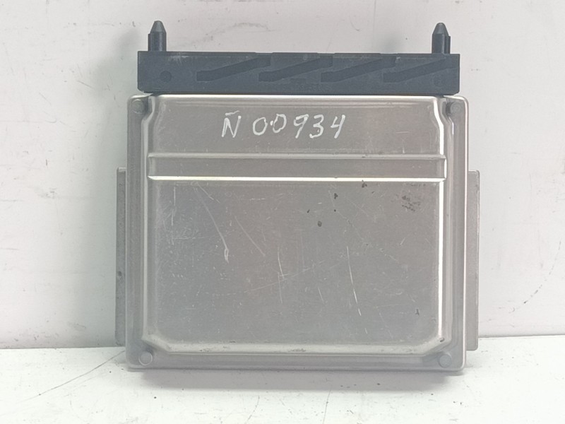 Recambio de centralita motor uce para volvo xc90 d5 referencia OEM IAM 8602666  