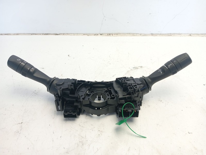 Recambio de mando intermitentes para toyota c-hr hybrid advance referencia OEM IAM 84140F4050  