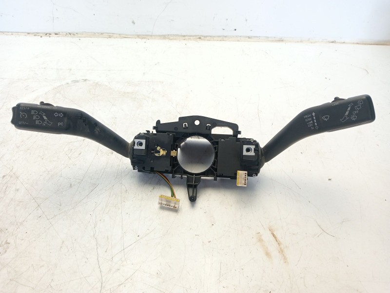 Recambio de mando multifuncion para volkswagen golf vi (5k1) 1.6 tdi referencia OEM IAM 5K0953513M  