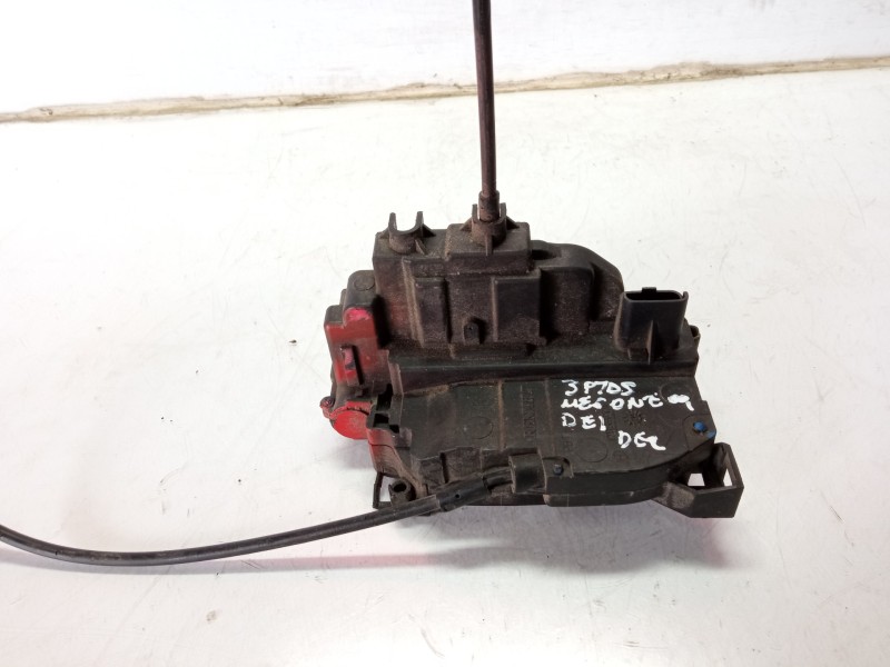 Recambio de cerradura puerta delantera derecha para renault megane ii berlina 3p referencia OEM IAM 805020001RA  