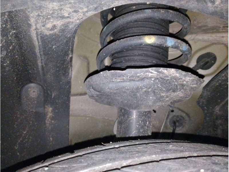 Recambio de amortiguador delantero izquierdo para seat leon (5f1) referencia OEM IAM 5Q0413023HT  