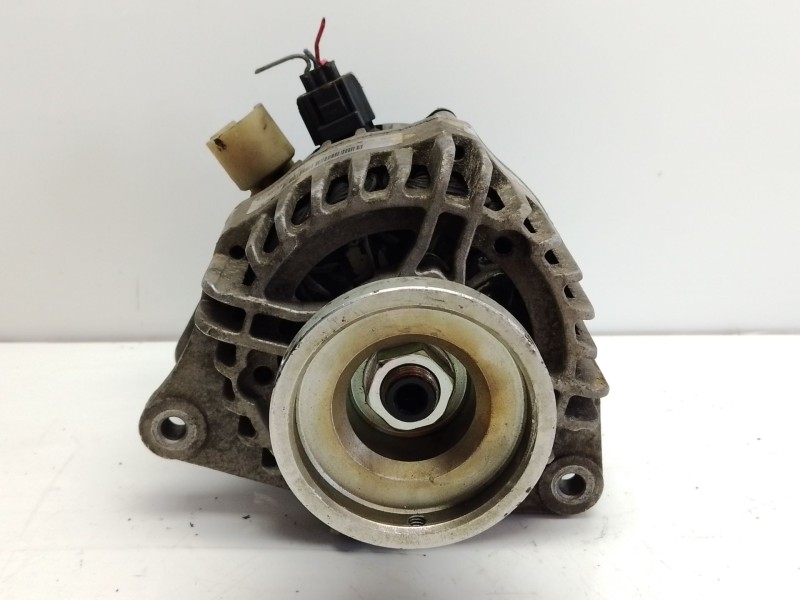 Recambio de alternador para ford focus lim. (cb4) titanium referencia OEM IAM 1757293 C632717R 