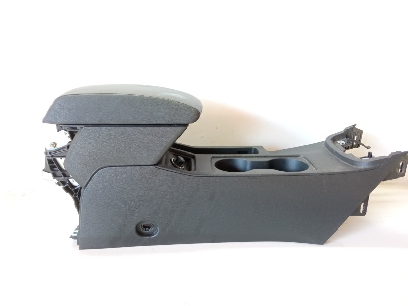 Recambio de apoyabrazos central para seat leon sc (5f5) i-tech ecomotive referencia OEM IAM 5F0863243 5F0864207B 