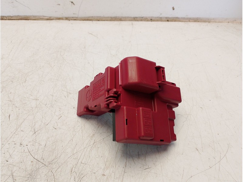 Recambio de modulo electronico para toyota yaris (_p21_, _pa1_, _ph1_) 1.5 hybrid (mxph10) referencia OEM IAM 82620K0020  