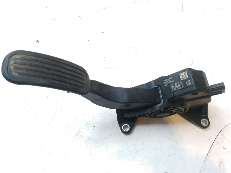 Recambio de pedal acelerador para toyota yaris hybrid active referencia OEM IAM 78110K0030  