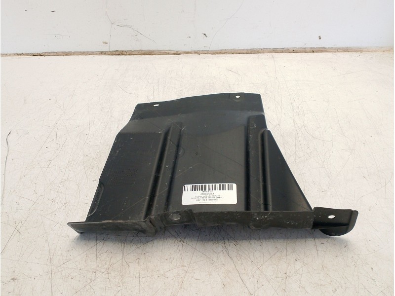 Recambio de moldura para toyota yaris (_p21_, _pa1_, _ph1_) 1.5 hybrid (mxph10) referencia OEM IAM 51442K0050  