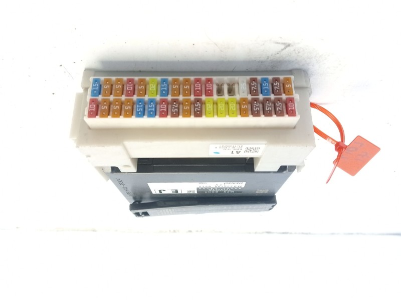 Recambio de caja reles / fusibles para toyota c-hr hybrid advance referencia OEM IAM 89221F4120  