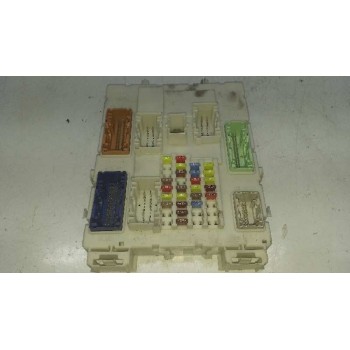 CAJA RELES / FUSIBLES 30S58KD13F06 F1DT14A073BF 
