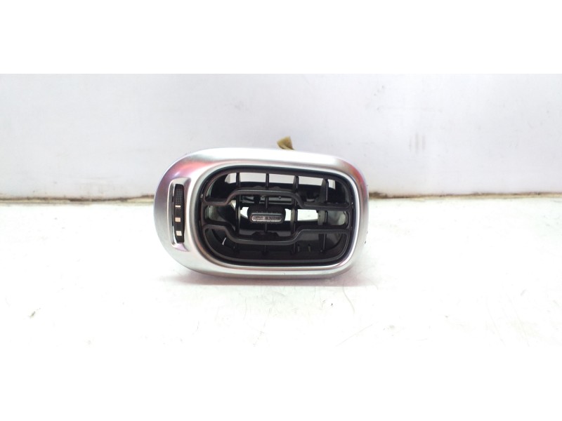 Recambio de rejilla aireadora para citroën c3 picasso feel referencia OEM IAM 9683043377 8578009010 