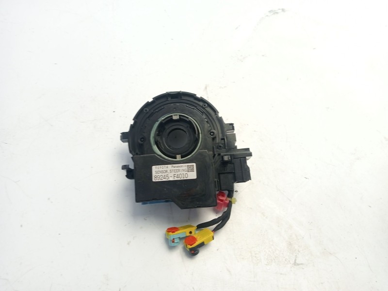 Recambio de anillo airbag para toyota c-hr hybrid advance referencia OEM IAM 88245F4010  